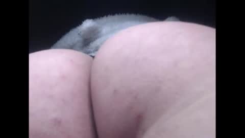 Snapshot of lorenitha_20 chatting on August 4, 4:53 pm lorenitha online show from August 4, 4:53 pm