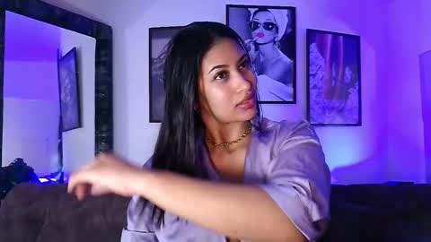 loretahorny online show from January 9, 12:41 pm