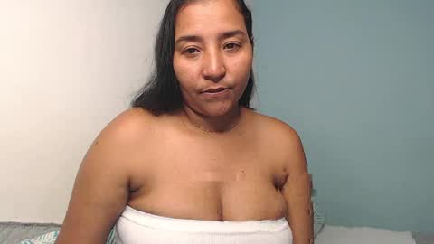 Snapshot of loretta_ chatting on May 6, 9:09 pm Loretta Gmez online show from May 6, 9:09 pm