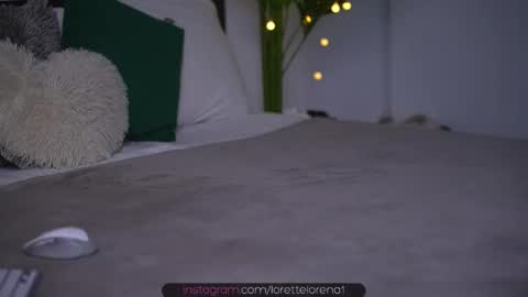 Snapshot of lorettelorenaa chatting on October 7, 4:53 am LoretteLorena online show from October 7, 4:53 am