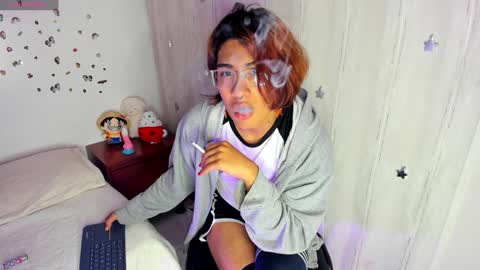 LorettMatthew online show from January 5, 8:00 am