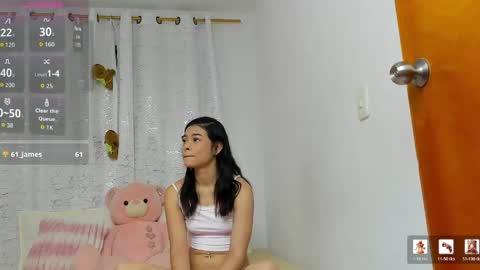 Snapshot of lori_evans1 chatting on May 7, 12:16 am Lori Evans online show from May 7, 12:16 am