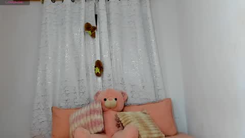 Snapshot of lori_evans1 chatting on June 7, 2:59 am Lori Evans online show from June 7, 2:59 am