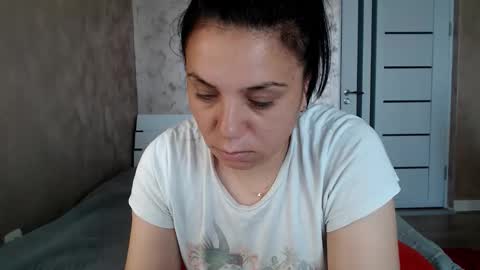 LorraGrey online show from June 9, 3:40 am