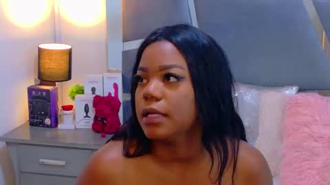 Snapshot of lorraine_johnson chatting on June 11, 4:27 pm lorraine_johnson online show from June 11, 4:27 pm