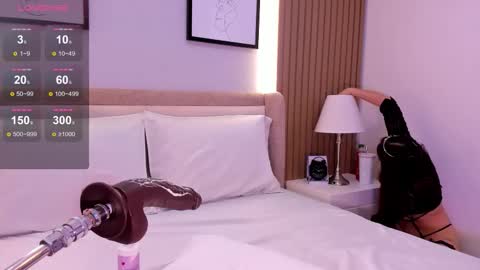 lore  online show from October 10, 3:49 am