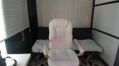 Lorraine online show from April 20, 12:52 pm