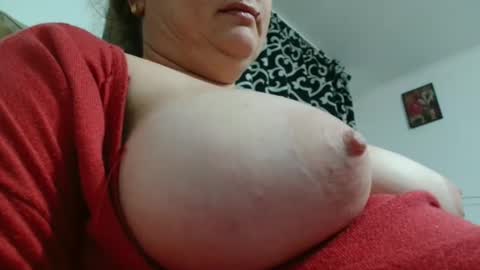 Snapshot of lory34 chatting on November 11, 5:18 am lory34 online show from November 11, 5:18 am