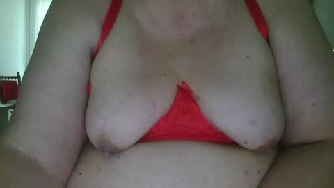 Snapshot of lory_99 chatting on December 13, 8:20 am Lory online show from December 13, 8:20 am