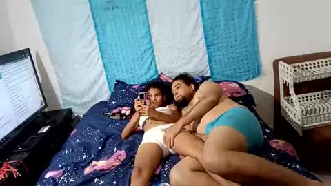 losexoticos01 online show from March 13, 3:35 am