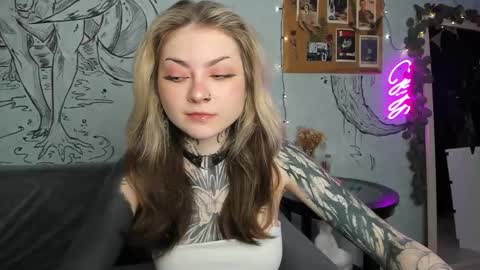 Snapshot of lostallice chatting on February 27, 4:31 am lostallice online show from February 27, 4:31 am