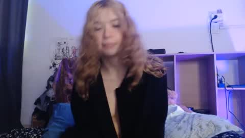 Snapshot of lostcausenef chatting on October 7, 4:26 pm nefisa nef online show from October 7, 4:26 pm