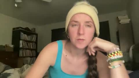 lothlori online show from December 18, 2:17 am