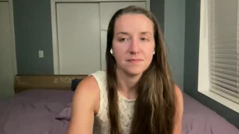 lothlori online show from May 21, 12:39 am