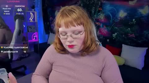 Snapshot of lottieparker chatting on November 28, 7:49 pm Lottie online show from November 28, 7:49 pm