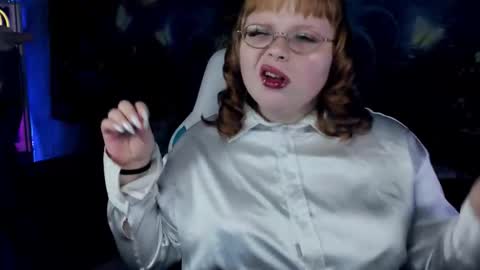 Snapshot of lottieparker chatting on December 3, 4:16 pm Lottie online show from December 3, 4:16 pm