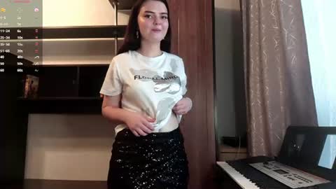 Esma online show from July 15, 1:05 pm