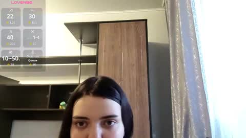 Esma online show from July 31, 12:26 pm