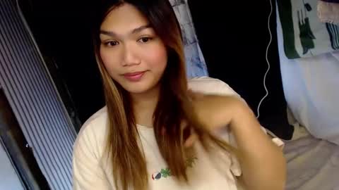 Snapshot of louheart chatting on December 14, 6:35 am Sweet   online show from December 14, 6:35 am