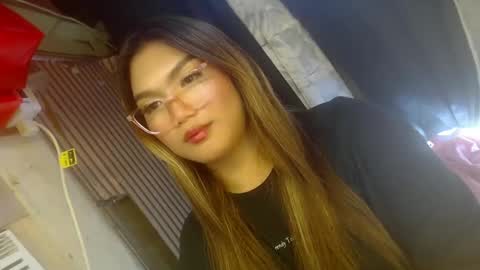 Snapshot of louheart chatting on December 24, 11:11 pm Sweet   online show from December 24, 11:11 pm