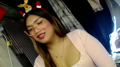 Snapshot of louheart chatting on December 26, 9:04 pm Sweet   online show from December 26, 9:04 pm