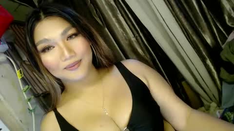 Snapshot of louheart chatting on February 12, 11:07 am Sweet   online show from February 12, 11:07 am