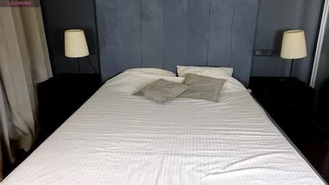 Snapshot of louie_evans chatting on September 22, 8:55 pm louie_evans online show from September 22, 8:55 pm