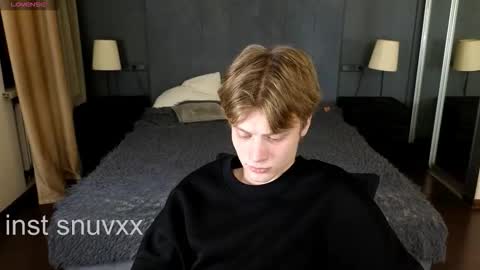 louie_evans online show from November 9, 9:24 pm