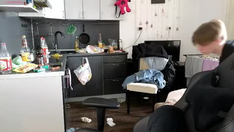 louie_evans online show from March 8, 6:50 am