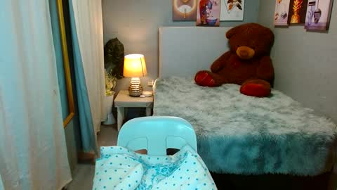 Snapshot of louie_sexy chatting on December 9, 8:55 am Cathy online show from December 9, 8:55 am