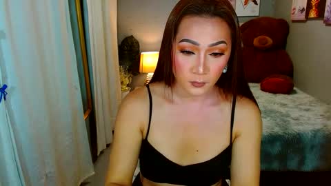 Snapshot of louie_sexy chatting on December 12, 11:18 am Cathy online show from December 12, 11:18 am