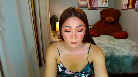 Snapshot of louie_sexy chatting on December 19, 10:02 am Cathy online show from December 19, 10:02 am