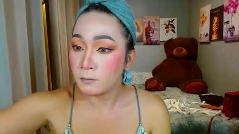 Snapshot of louie_sexy chatting on January 15, 6:54 am Cathy online show from January 15, 6:54 am