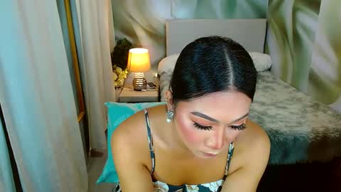 Snapshot of louie_sexy chatting on February 26, 7:42 am Cathy online show from February 26, 7:42 am