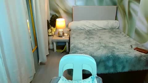 Snapshot of louie_sexy chatting on March 3, 9:33 am Cathy online show from March 3, 9:33 am