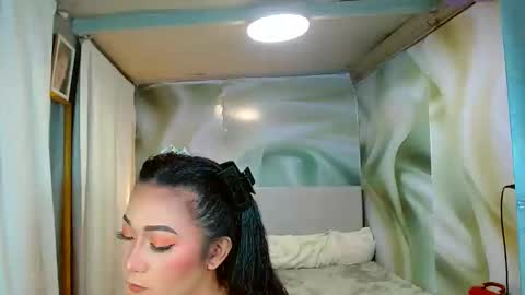 Snapshot of louie_sexy chatting on March 5, 9:05 am Cathy online show from March 5, 9:05 am