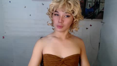 Snapshot of louilalicious chatting on February 12, 11:40 am louilalicious online show from February 12, 11:40 am