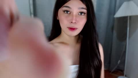 Snapshot of louilalicious chatting on October 18, 11:00 am louilalicious online show from October 18, 11:00 am