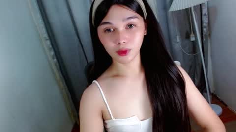 louilalicious online show from November 1, 11:01 am