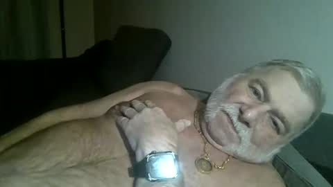 Snapshot of louis_chokdee chatting on December 30, 6:49 pm louis_chokdee online show from December 30, 6:49 pm