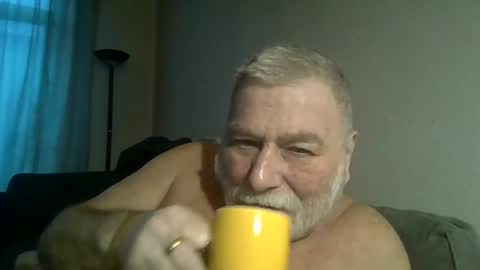 Snapshot of louis_chokdee chatting on February 15, 4:34 pm louis_chokdee online show from February 15, 4:34 pm