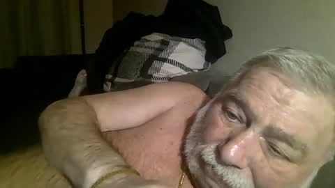 Snapshot of louis_chokdee chatting on February 23, 8:22 pm louis_chokdee online show from February 23, 8:22 pm