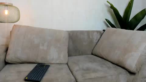 Snapshot of louis_connor chatting on March 12, 11:44 pm Louis online show from March 12, 11:44 pm