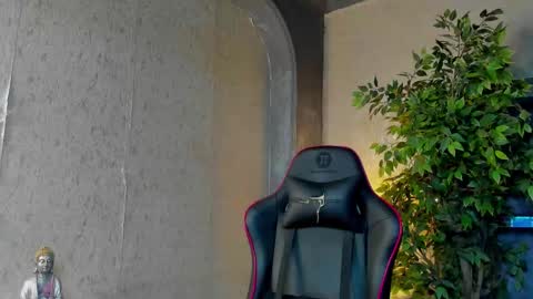 Snapshot of louis_connor chatting on September 27, 10:04 pm Louis online show from September 27, 10:04 pm