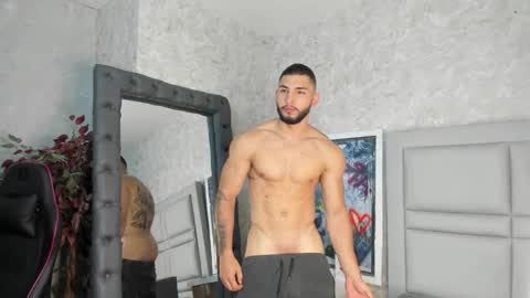 Louis online show from March 14, 4:12 pm