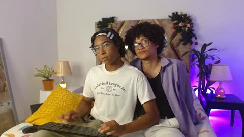 Louis Valdz online show from December 16, 9:09 pm