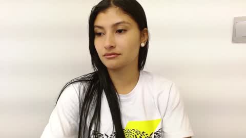 Snapshot of louis_k chatting on January 29, 10:05 am Louis K online show from January 29, 10:05 am