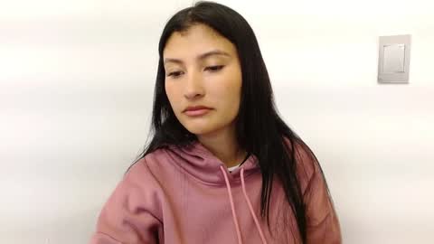 Snapshot of louis_k chatting on February 1, 11:21 am Louis K online show from February 1, 11:21 am