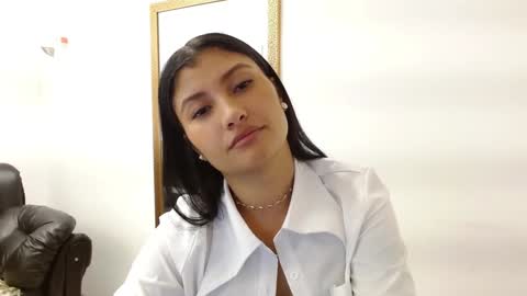 Snapshot of louis_k chatting on February 5, 11:34 am Louis K online show from February 5, 11:34 am