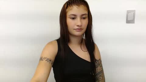 Snapshot of louis_k chatting on February 13, 2:31 pm Louis K online show from February 13, 2:31 pm